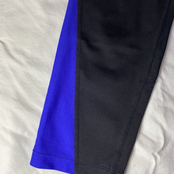 Dri-fit Nike leggings with blue mesh accent 2/$20 - Picture 3 of 8
